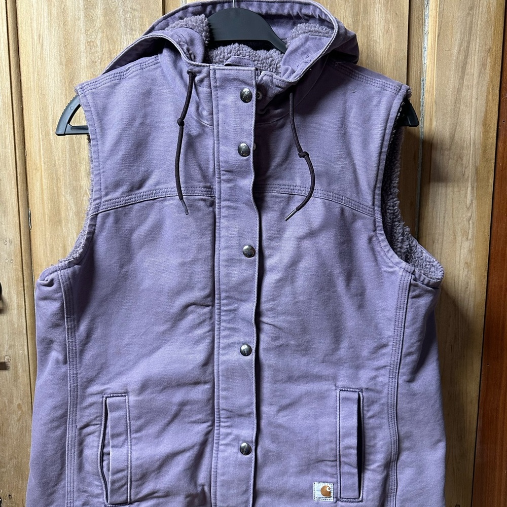 Like new ladies Carhartt lined vest
